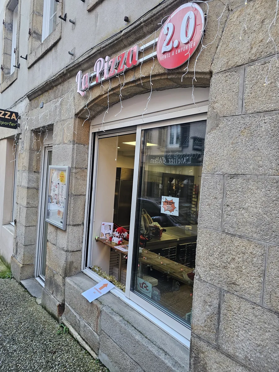 La devanture de La Pizza 2.0, 5 Grand Rue à Châteaulin